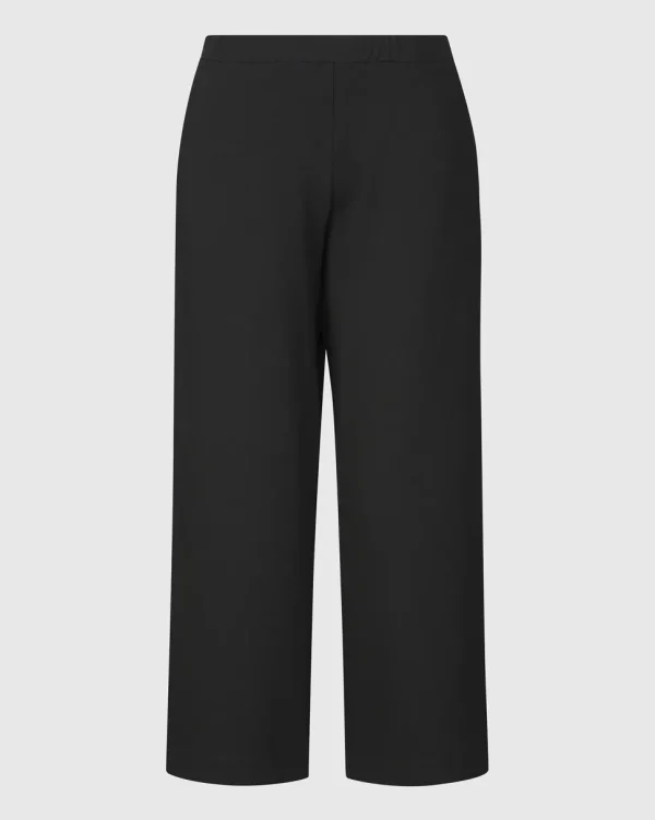 Alembika. Straight Leg Pant.