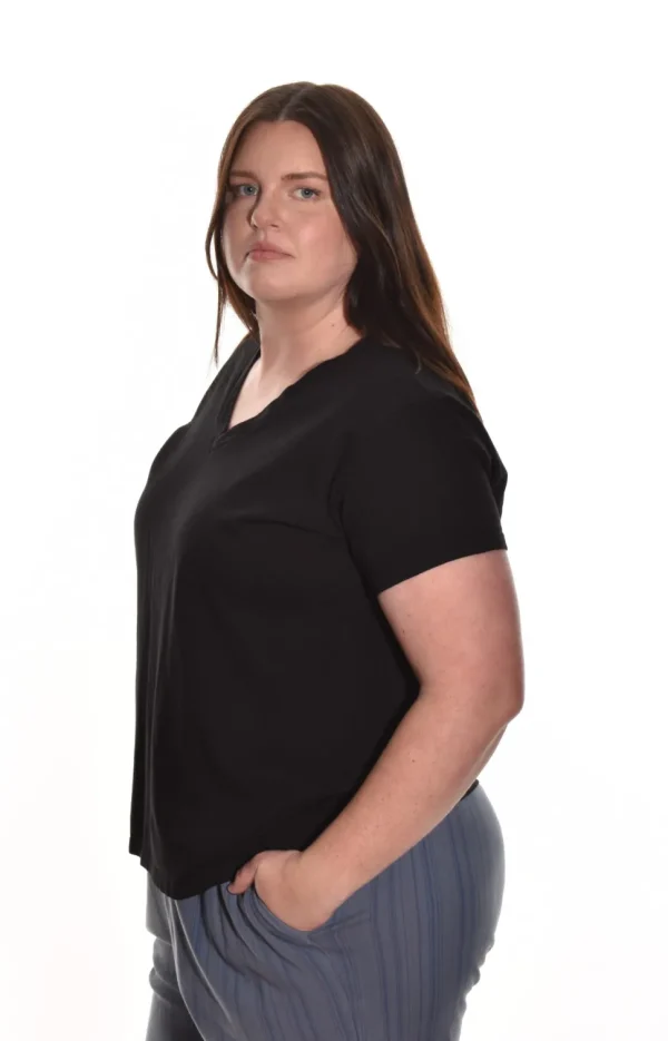 Cotton Lani. V-Neck Tee.
