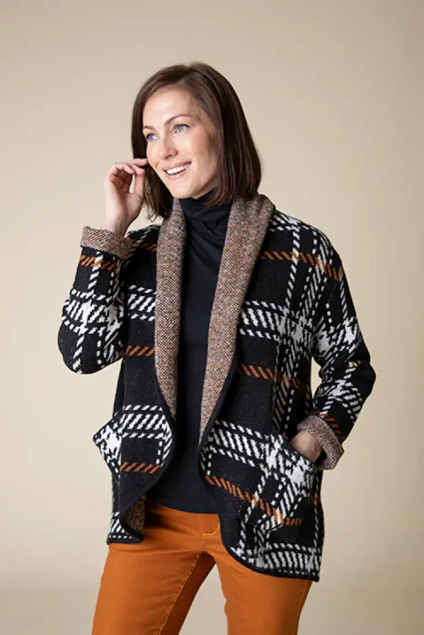 Habitat. Cozy Cabin Knits Cozy Cardi.