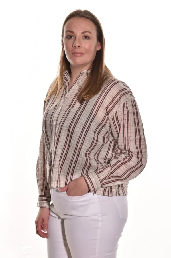 Lea. One Size Boxy Button Top.