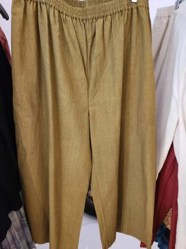 Lea. Wide Leg Flood Pant In Cotton Slub.