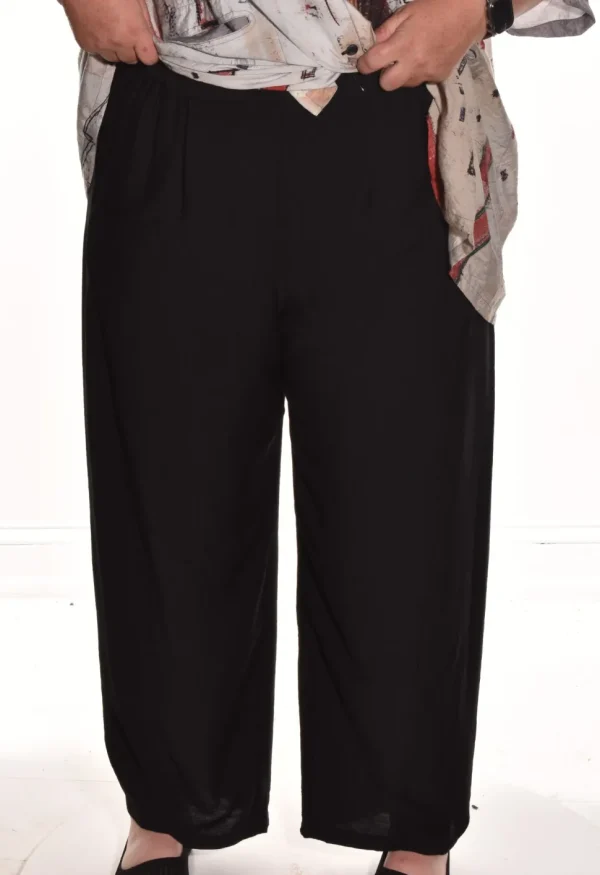 3 Potato. Flowy Pant.