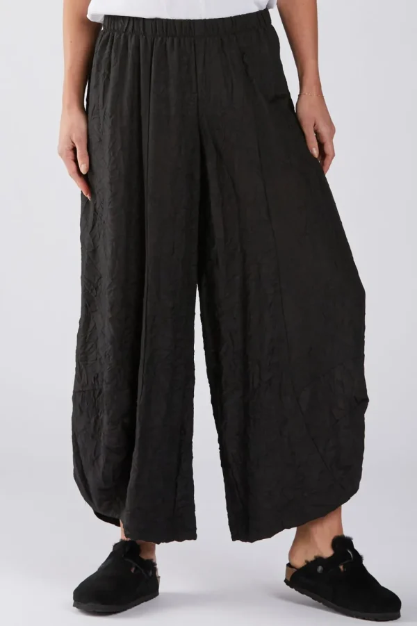 Sydney Project. Crinkle Jaquard Punto Pants.